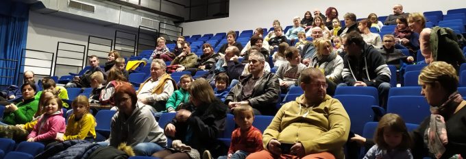 Vidéo projection du film « Linda veut du poulet »_Saint-Agrève