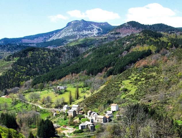 La Ronde des Sucs au printemps – Printemps de la Randonnée_La Rochette